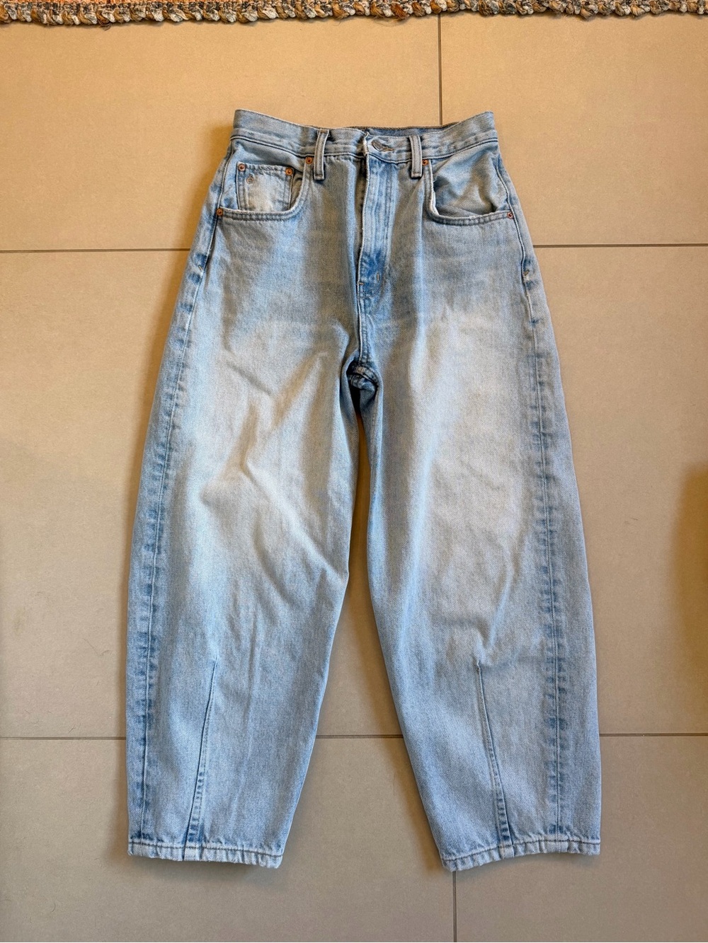 Etica Light Blue high waited barrel jeans